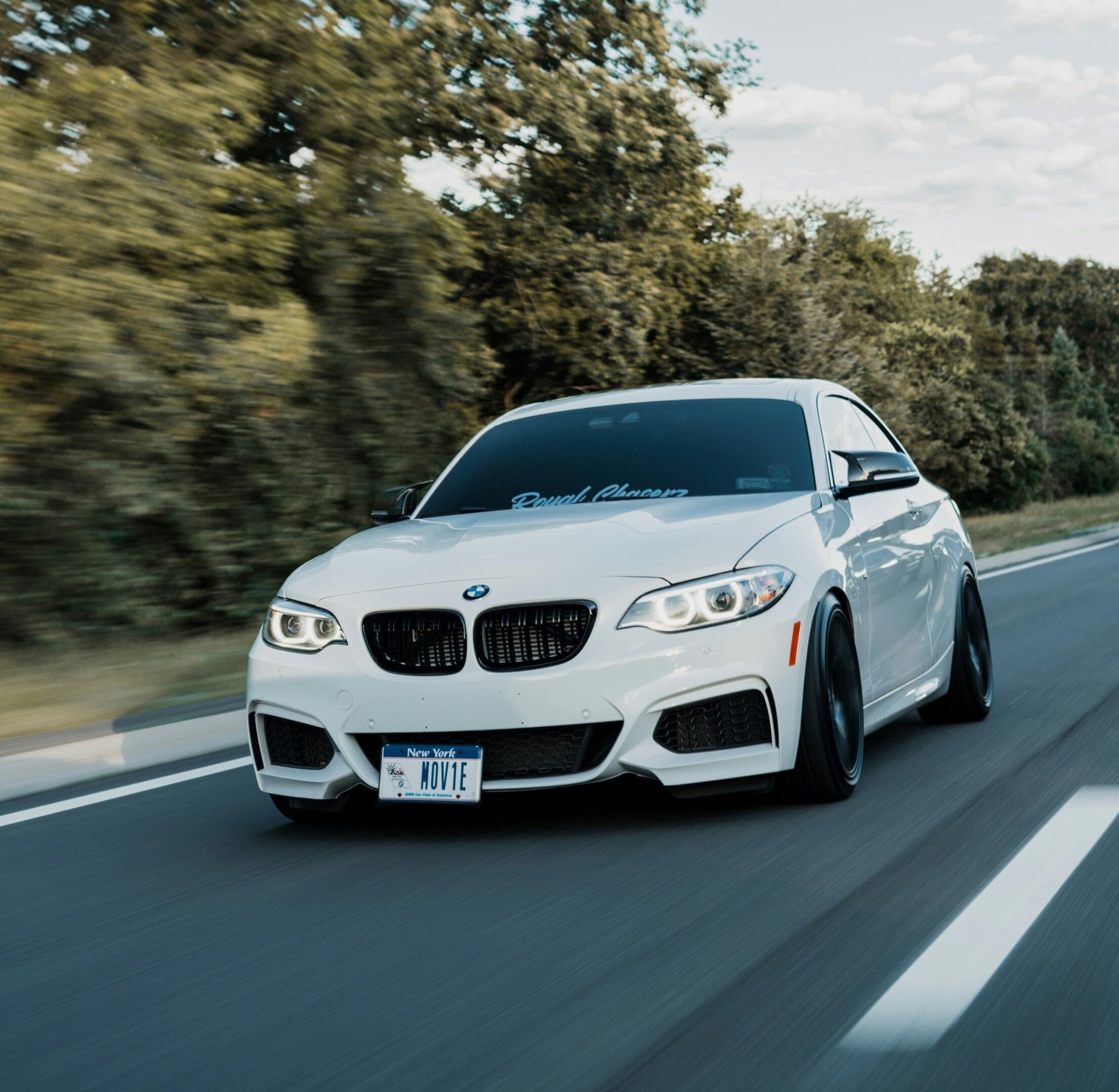 F22 M240i